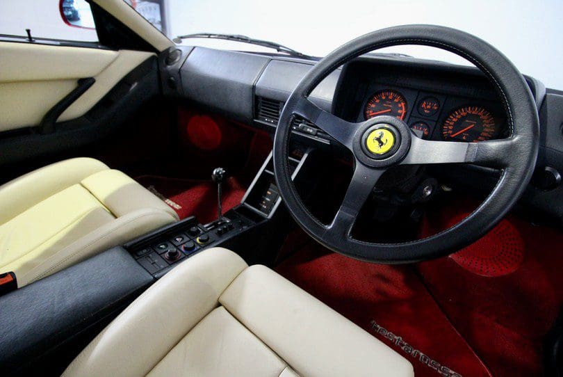 Ferrari Testarossa The Supercar Rooms (18)