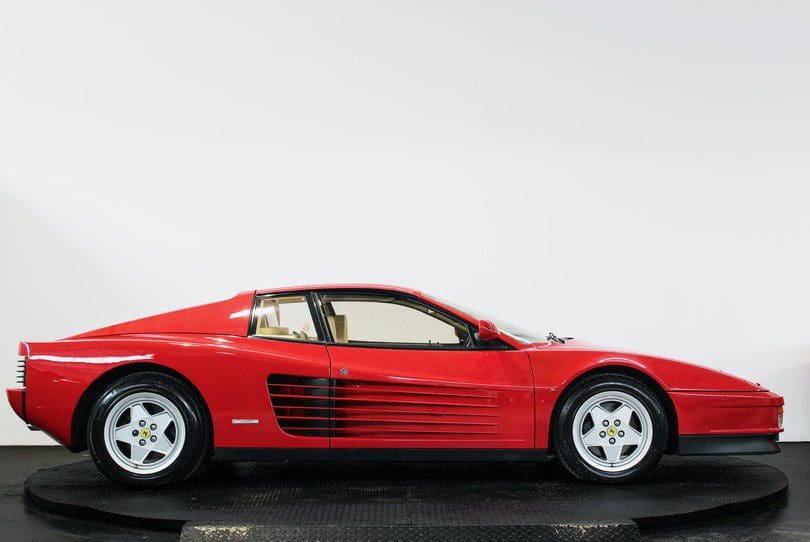 Ferrari Testarossa The Supercar Rooms (2)