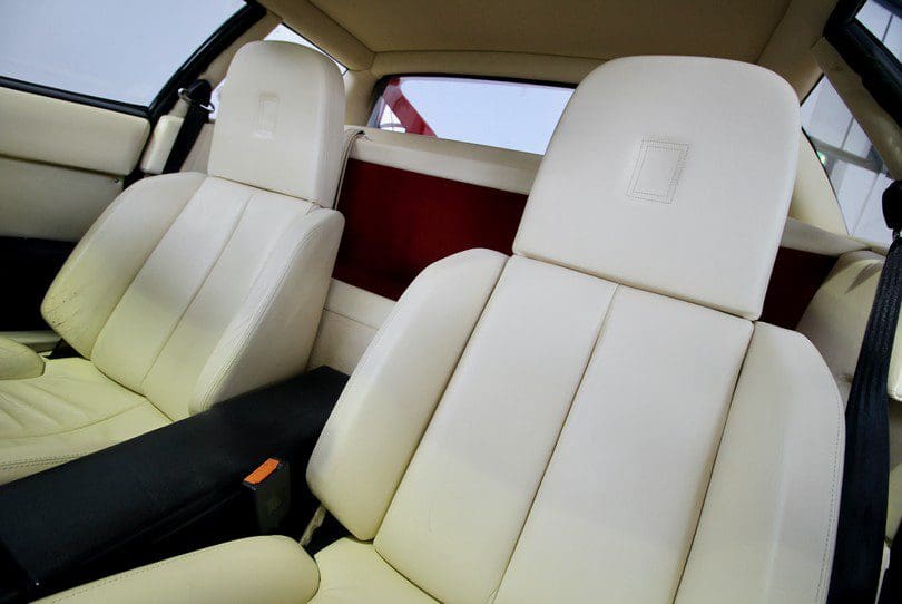 Ferrari Testarossa The Supercar Rooms (24)