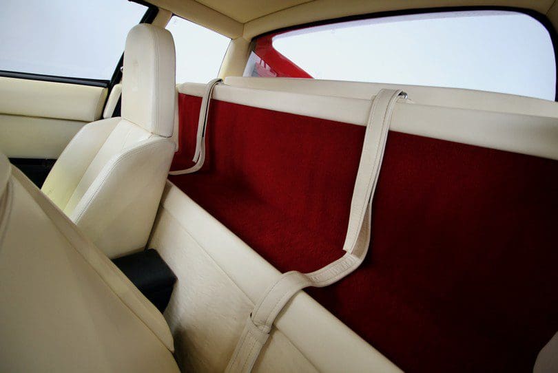 Ferrari Testarossa The Supercar Rooms (26)