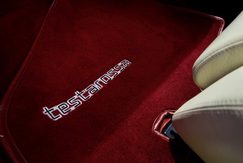 Ferrari Testarossa The Supercar Rooms (27)