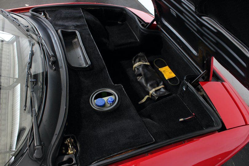 Ferrari Testarossa The Supercar Rooms (29)