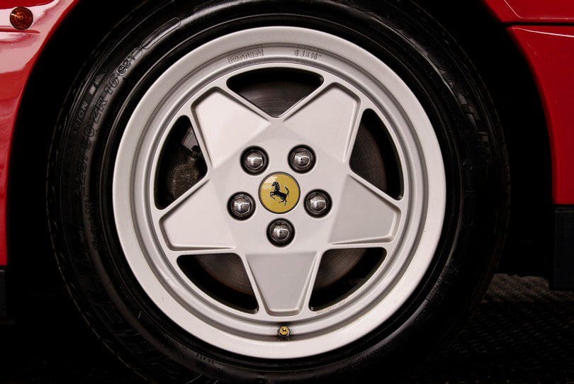 Ferrari Testarossa The Supercar Rooms (34)