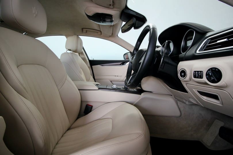 Maserati Ghibli The Supercar Rooms (10)