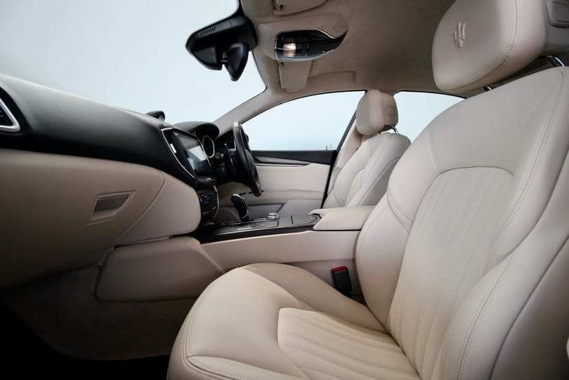 Maserati Ghibli The Supercar Rooms (11)