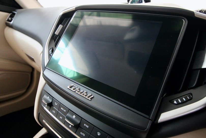 Maserati Ghibli The Supercar Rooms (16)