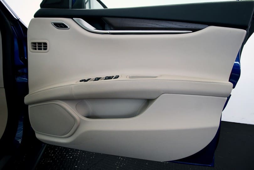 Maserati Ghibli The Supercar Rooms (36)