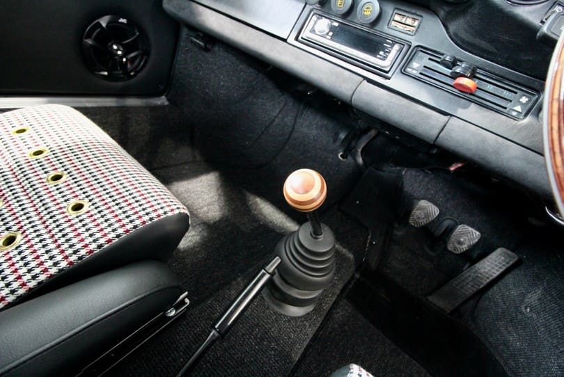 Porsche 911 Targa Restomod The Supercar Rooms (14)