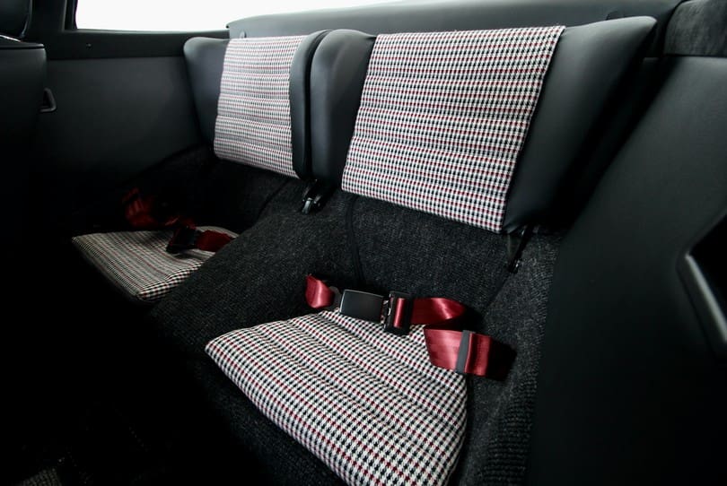 Porsche 911 Targa Restomod The Supercar Rooms (29)