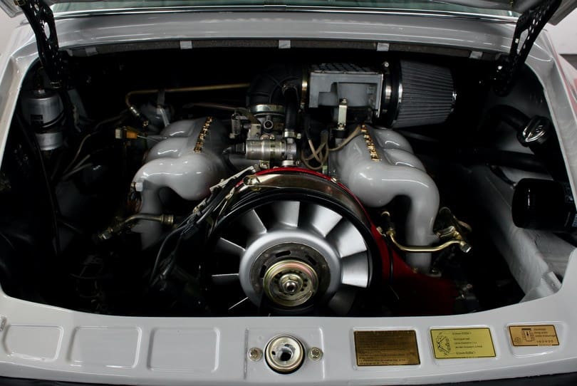 Porsche 911 Targa Restomod The Supercar Rooms (38)