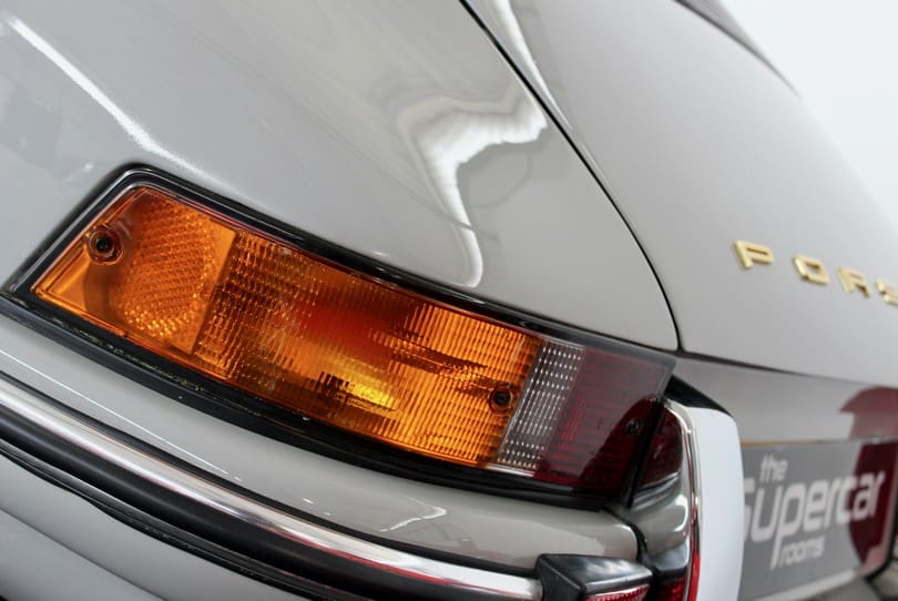 Porsche 911 Targa Restomod The Supercar Rooms (70)