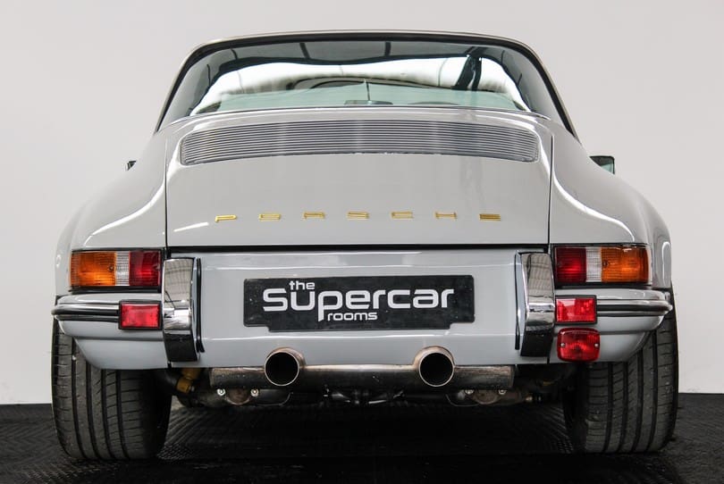 Porsche 911 Targa Restomod The Supercar Rooms (75)