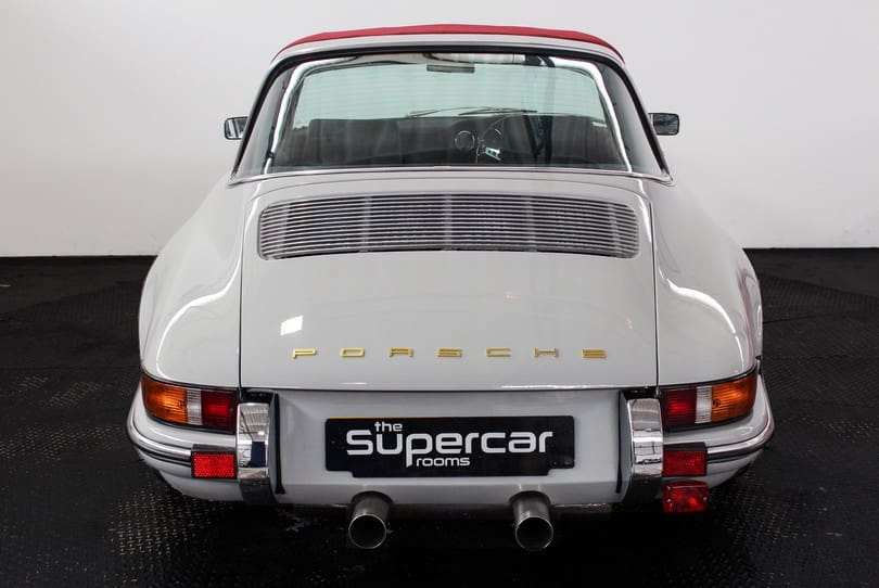 Porsche 911 Targa Restomod The Supercar Rooms (76)