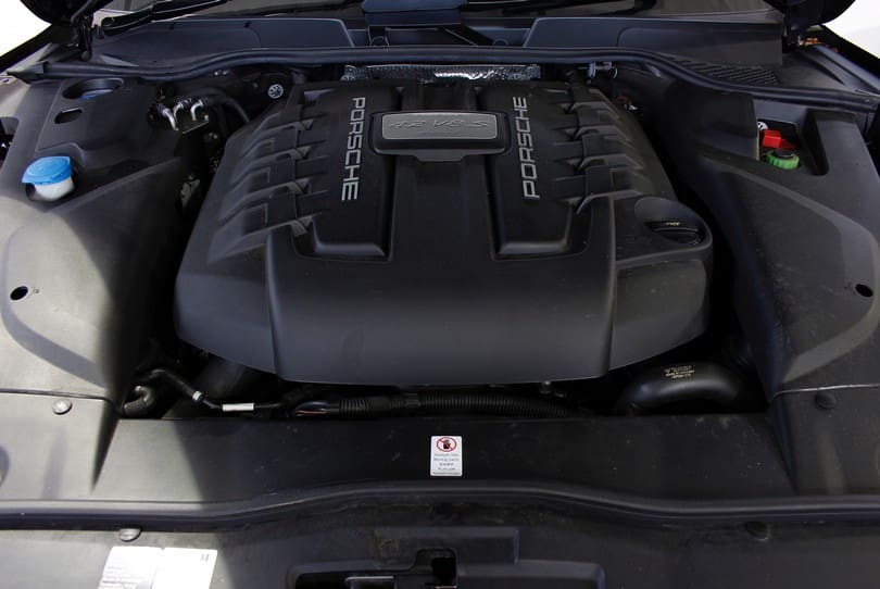 Porsche Cayenne S 4.2 Diesel The Supercar Rooms (12)