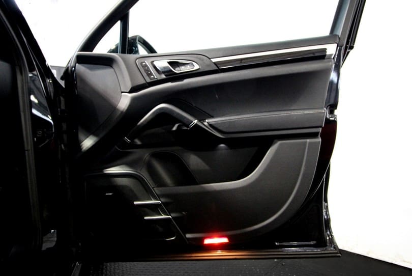 Porsche Cayenne S 4.2 Diesel The Supercar Rooms (22)