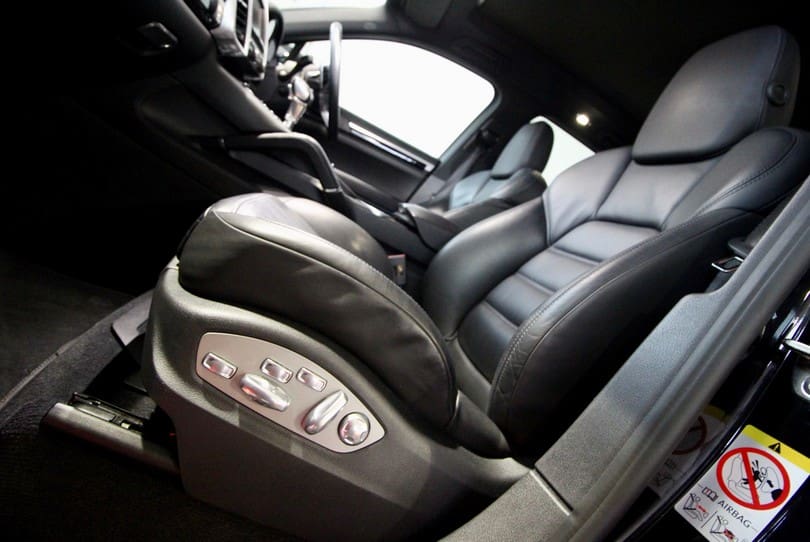 Porsche Cayenne S 4.2 Diesel The Supercar Rooms (26)
