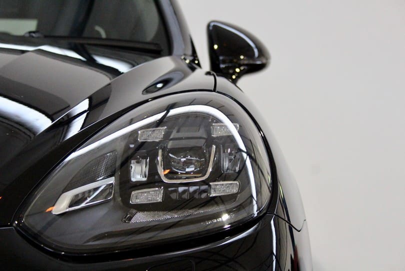 Porsche Cayenne S 4.2 Diesel The Supercar Rooms (37)