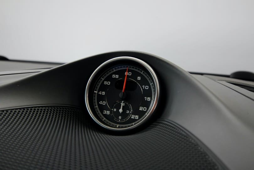 Porsche Cayenne V8s The Supercar Rooms (16)