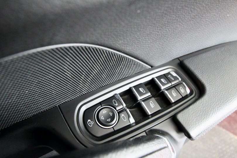 Porsche Cayenne V8s The Supercar Rooms (25)