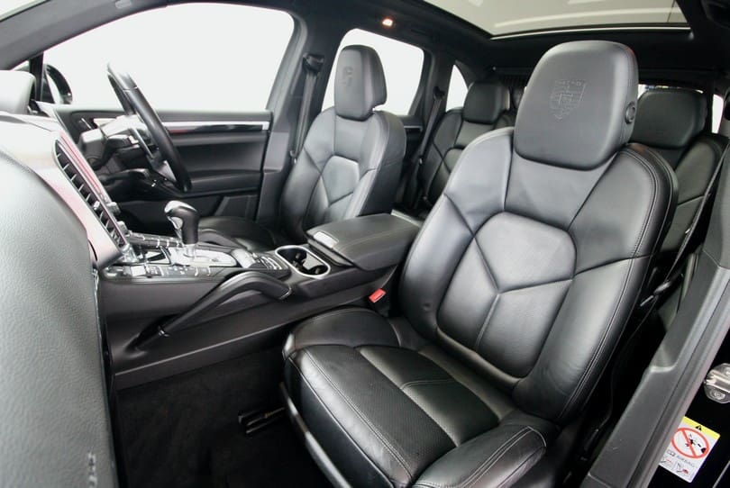 Porsche Cayenne V8s The Supercar Rooms (27)