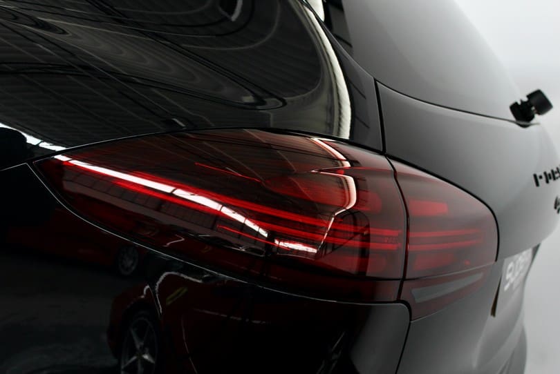 Porsche Cayenne V8s The Supercar Rooms (44)