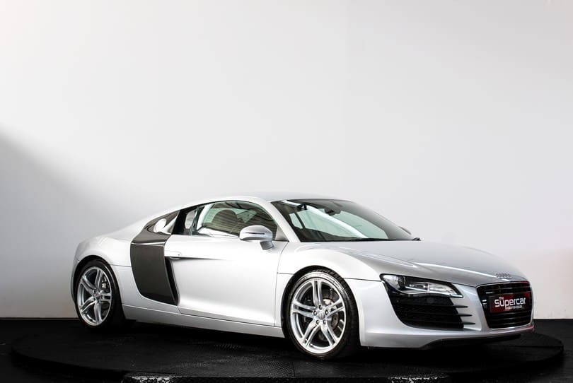 Audi R8 The Supercar Rooms (1)