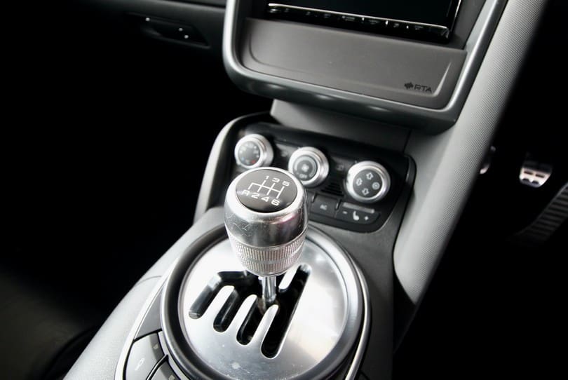 Audi R8 The Supercar Rooms (14)