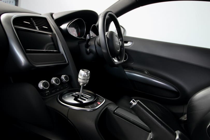 Audi R8 The Supercar Rooms (26)