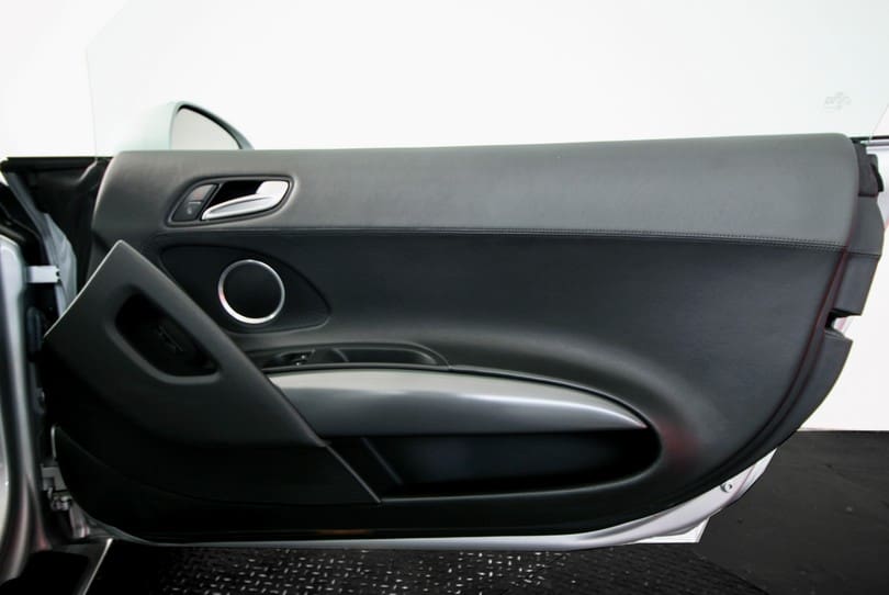 Audi R8 The Supercar Rooms (29)