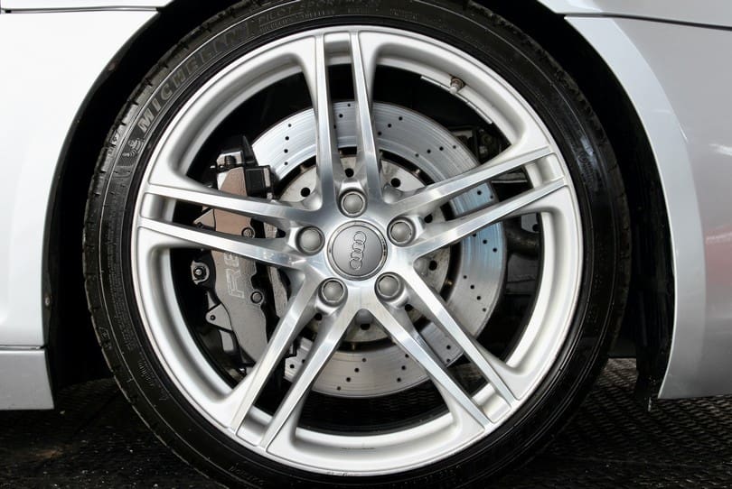 Audi R8 The Supercar Rooms (35)