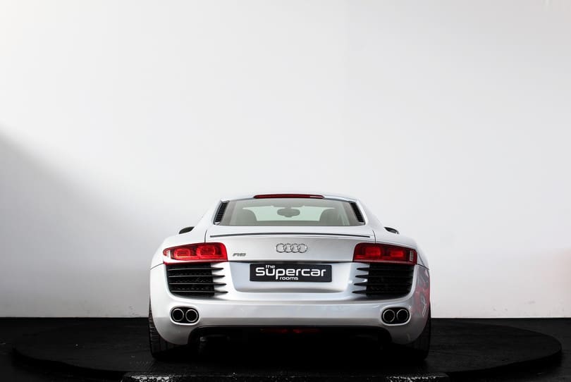 Audi R8 The Supercar Rooms (4)