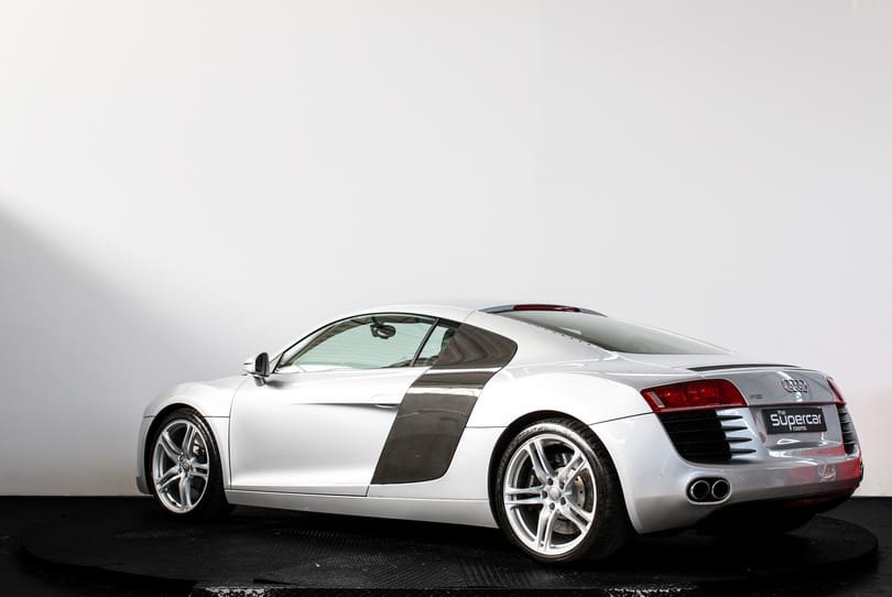Audi R8 The Supercar Rooms (5)