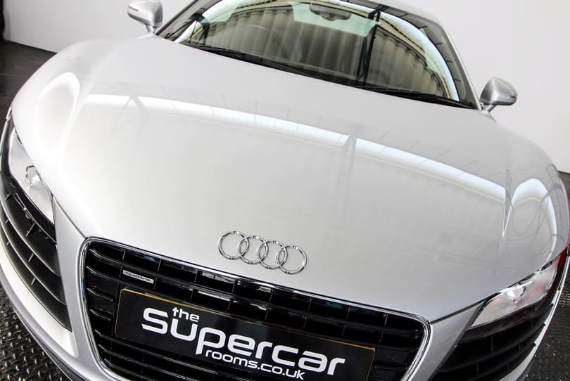 Audi R8 The Supercar Rooms (56)