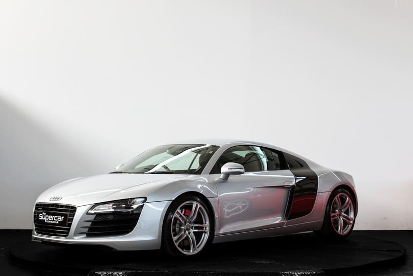 Audi R8 The Supercar Rooms (7)