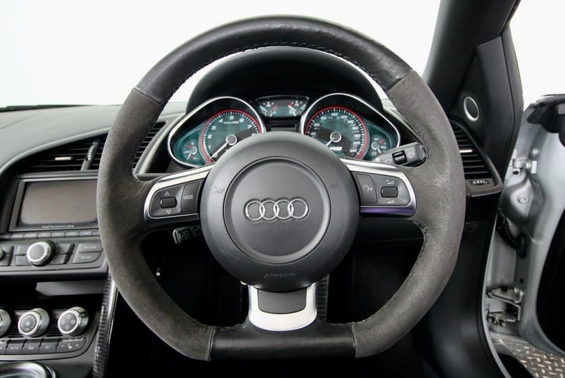 Audi R8 V10 Spyder The Supercar Rooms (16)