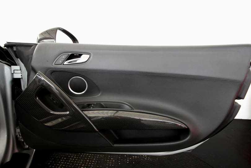 Audi R8 V10 Spyder The Supercar Rooms (38)