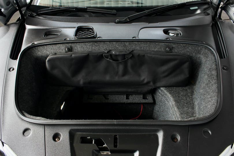 Audi R8 V10 Spyder The Supercar Rooms (39)