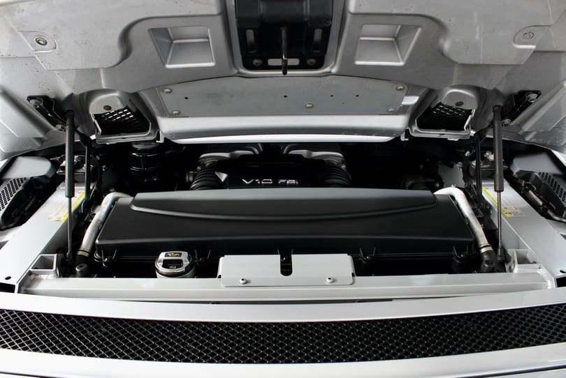 Audi R8 V10 Spyder The Supercar Rooms (40)