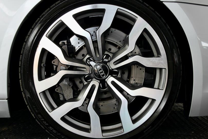 Audi R8 V10 Spyder The Supercar Rooms (44)