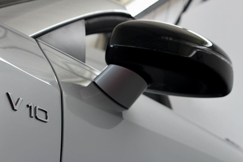 Audi R8 V10 Spyder The Supercar Rooms (49)