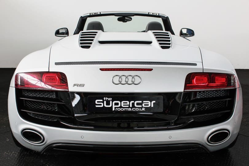 Audi R8 V10 Spyder The Supercar Rooms (57)