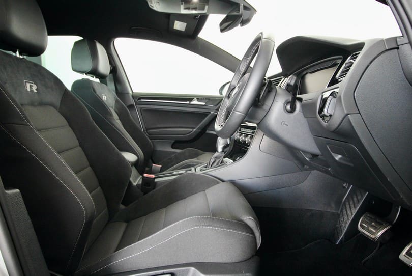 Vw Golf R 7.5 The Supercar Rooms (10)