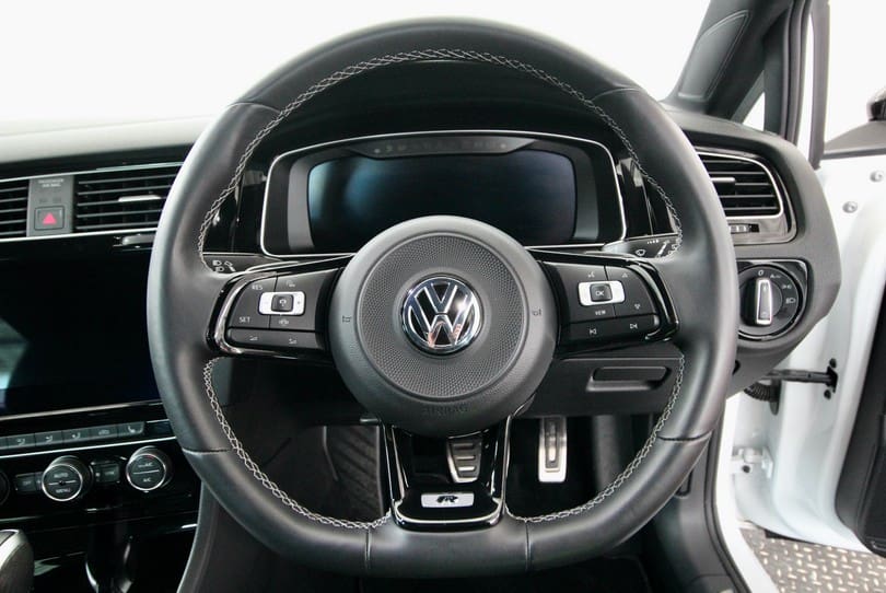 Vw Golf R 7.5 The Supercar Rooms (13)