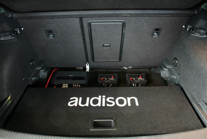 Vw Golf R 7.5 The Supercar Rooms (32)