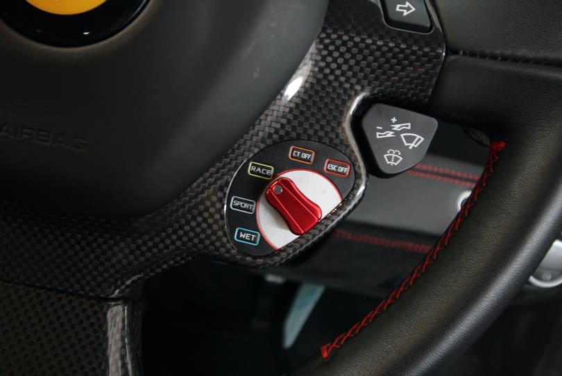 Ferrari 488 Gtb The Supercar Rooms (18)