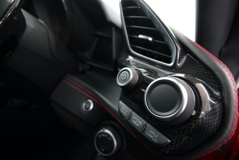 Ferrari 488 Gtb The Supercar Rooms (23)