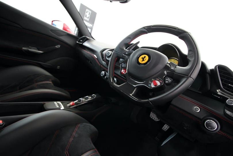 Ferrari 488 Gtb The Supercar Rooms (28)