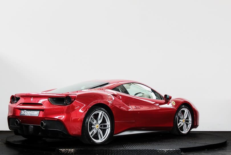 Ferrari 488 Gtb The Supercar Rooms (3)