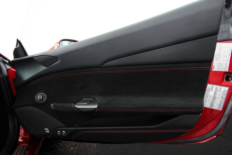 Ferrari 488 Gtb The Supercar Rooms (36)