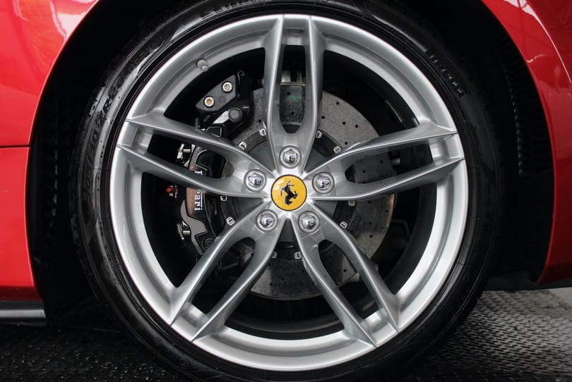 Ferrari 488 Gtb The Supercar Rooms (40)